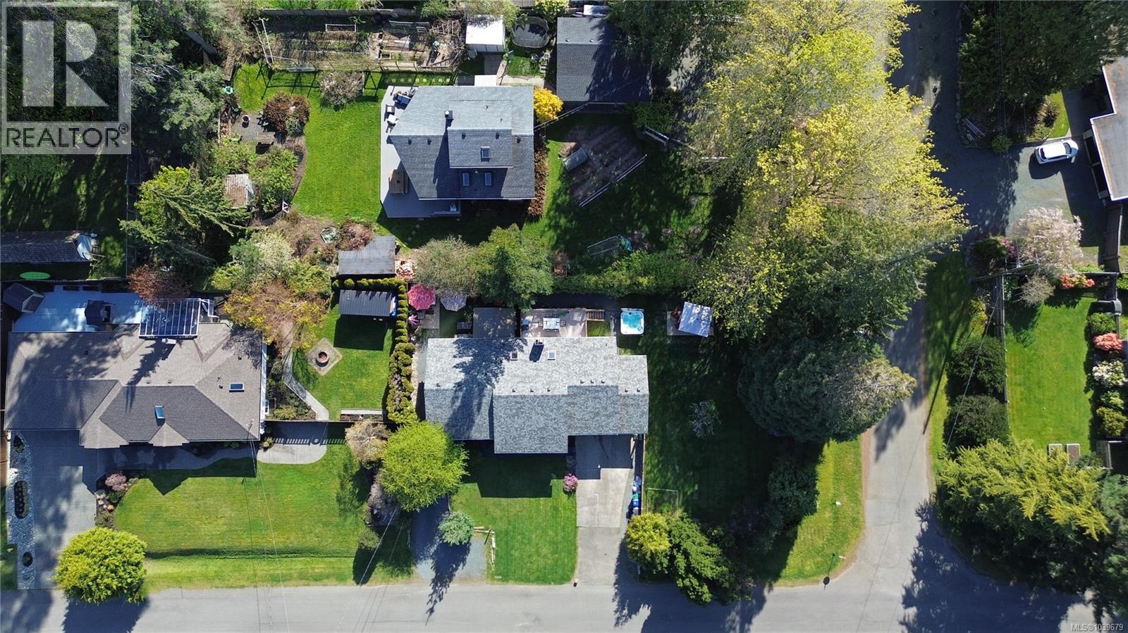 1025 Maple Lane Dr - 26