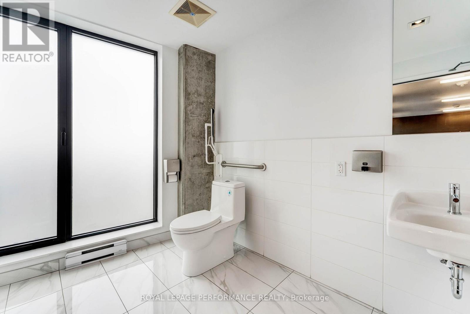 #1810 20 DALY AVENUE - 28