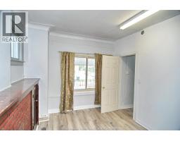 3pc Bathroom - 41 Shepherd Street East, Windsor, ON N8X2J9 Photo 16