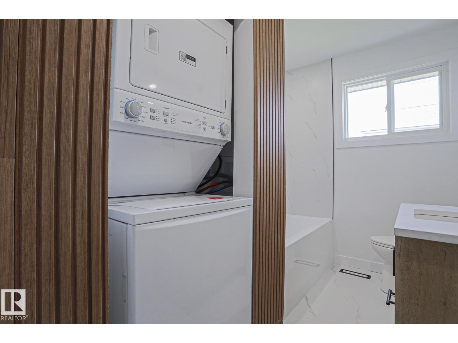 7607 137 AV NW — photo 17