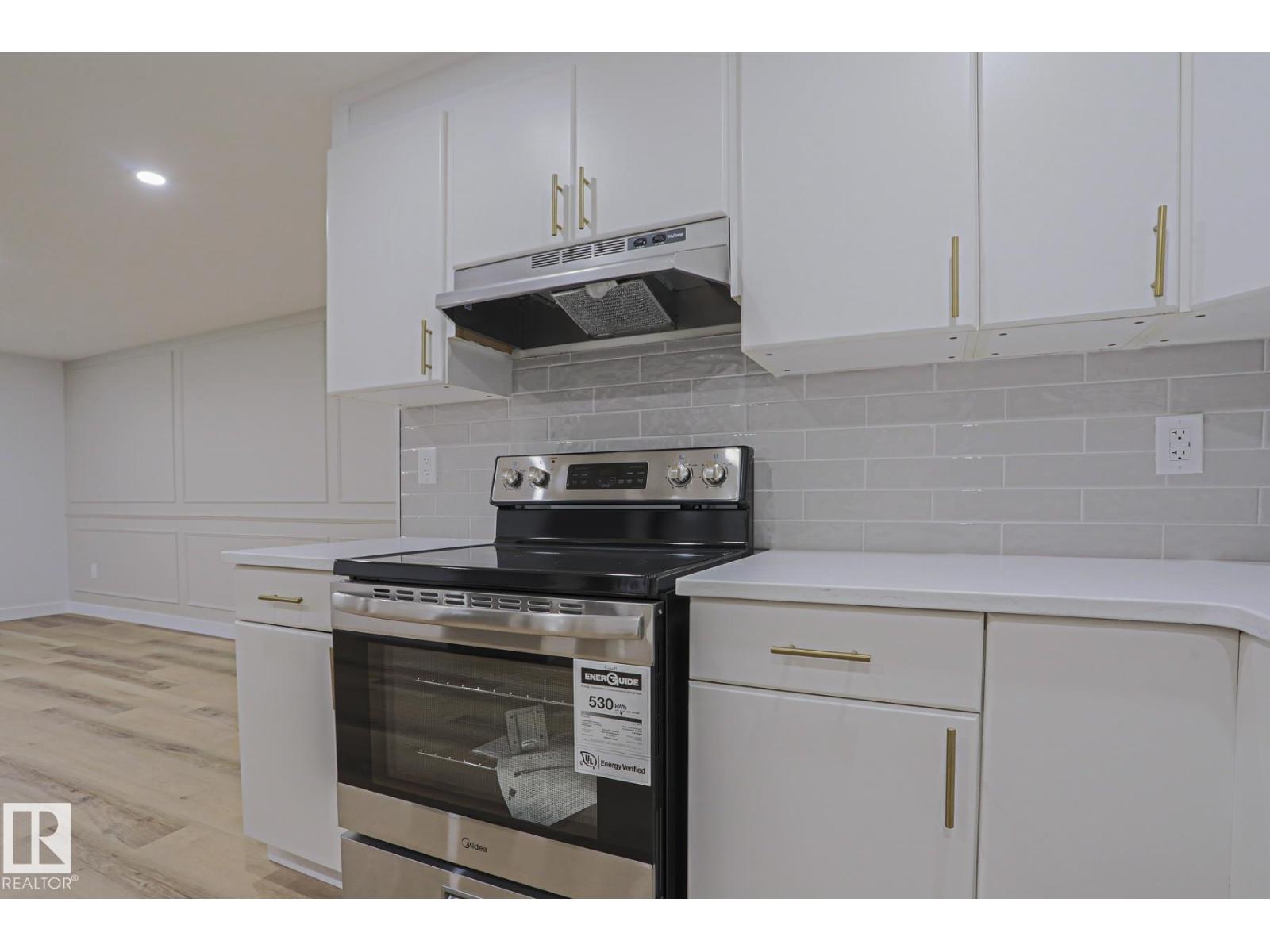 7607 137 AV NW — photo 21