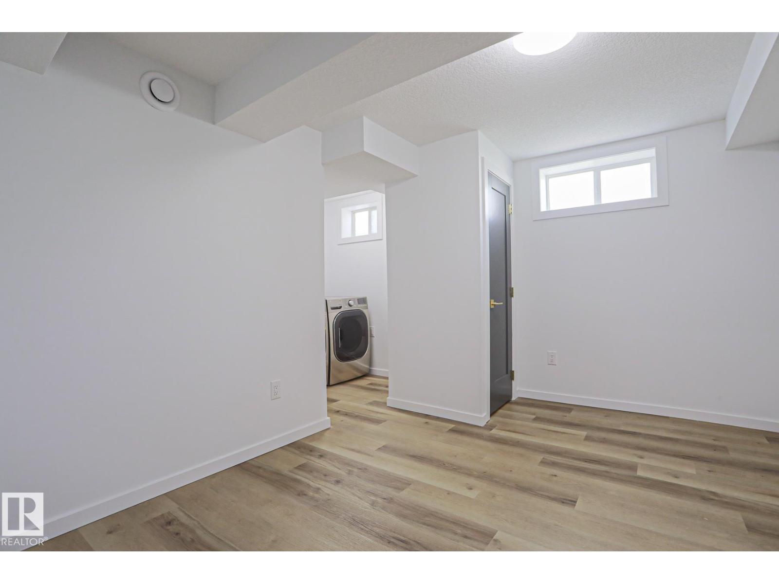 7607 137 AV NW — photo 28