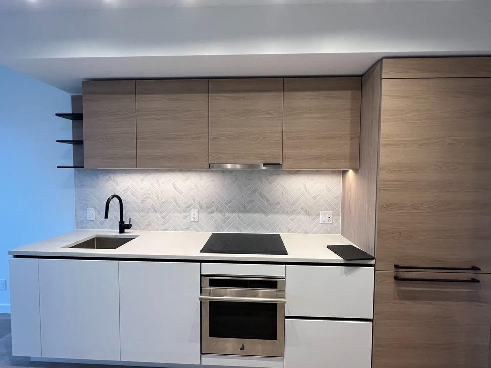13428 105 AVENUE, Surrey — photo 2
