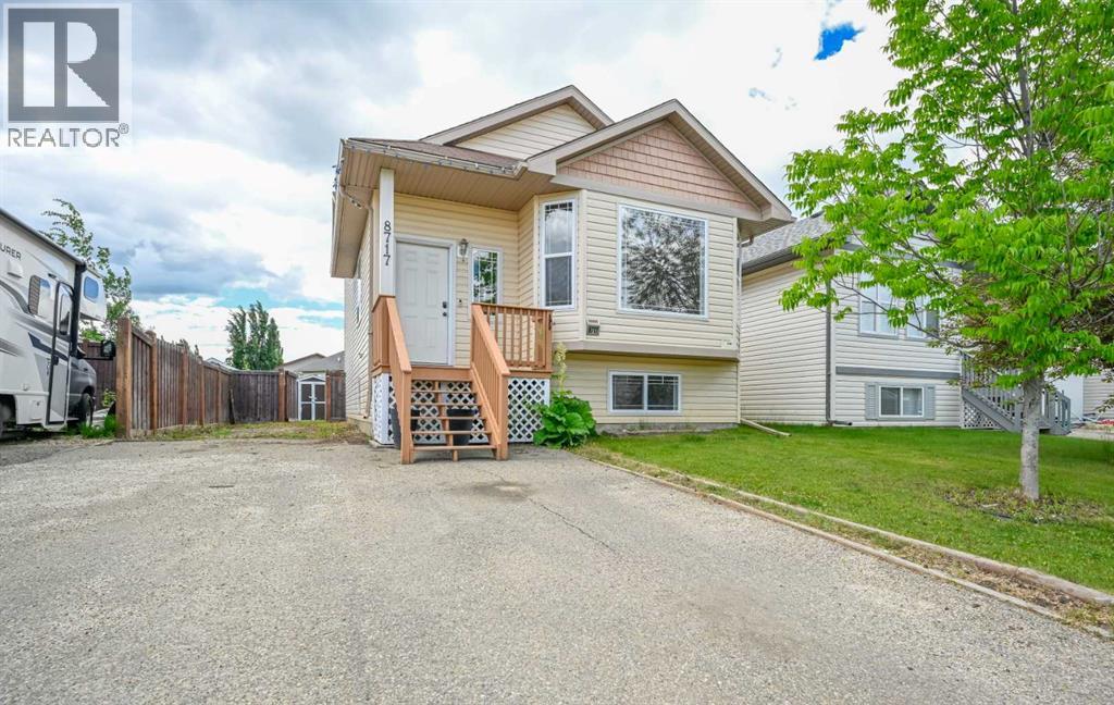 8717 62 Avenue - photo 2