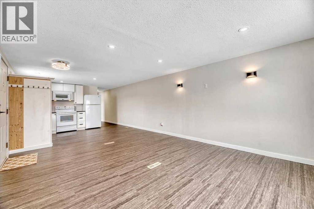 114, 6220 17 Avenue SE - 11