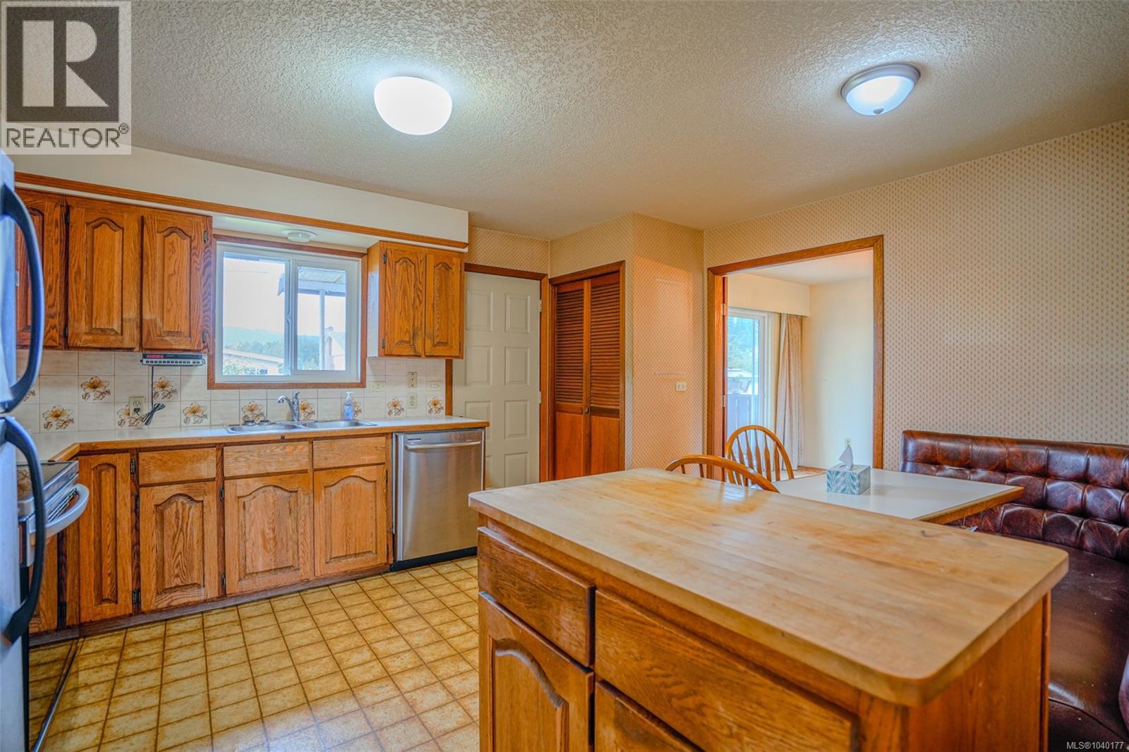 3727 Maitland St - 18