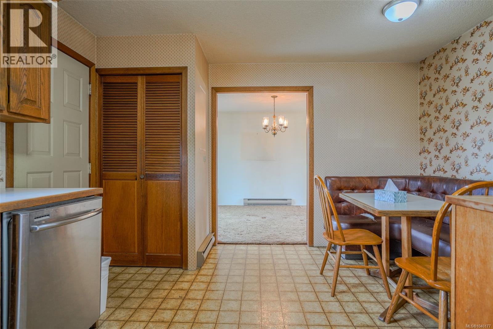3727 Maitland St - 20
