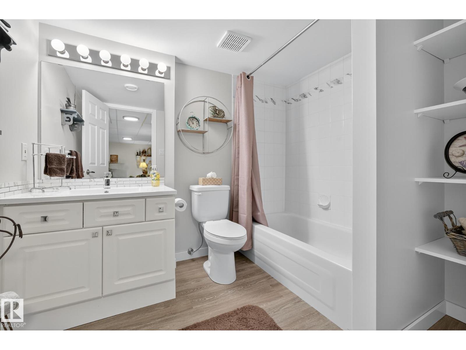 4711 25 AV NW — photo 41