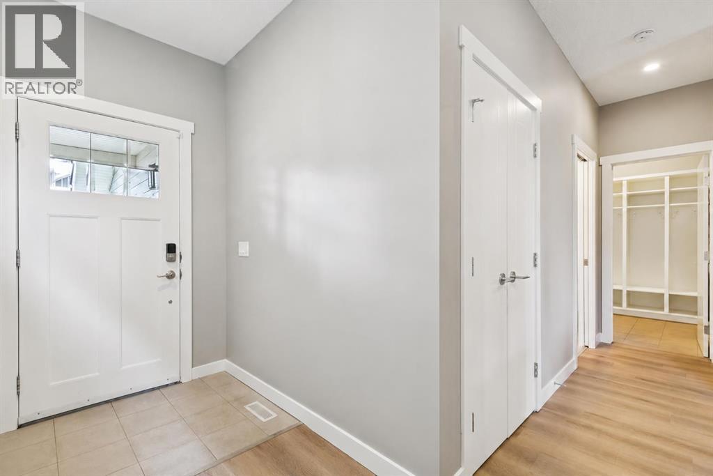 52 Marquis Crescent SE - photo 2