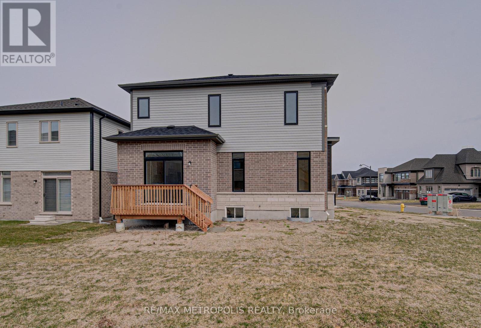 25 HEMING STREET - 42