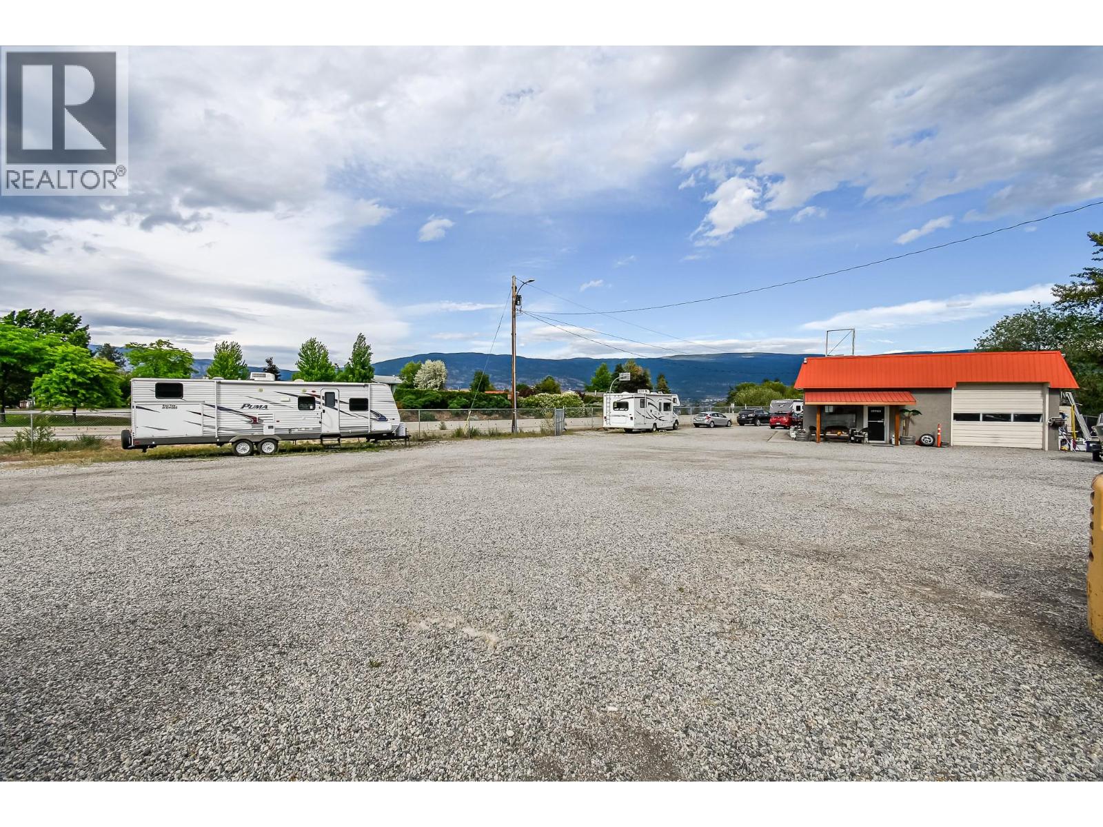 14400 97 Highway, Summerland