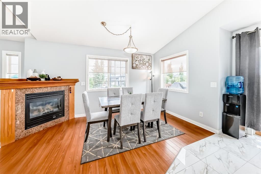 98 Canoe Square SW — photo 16
