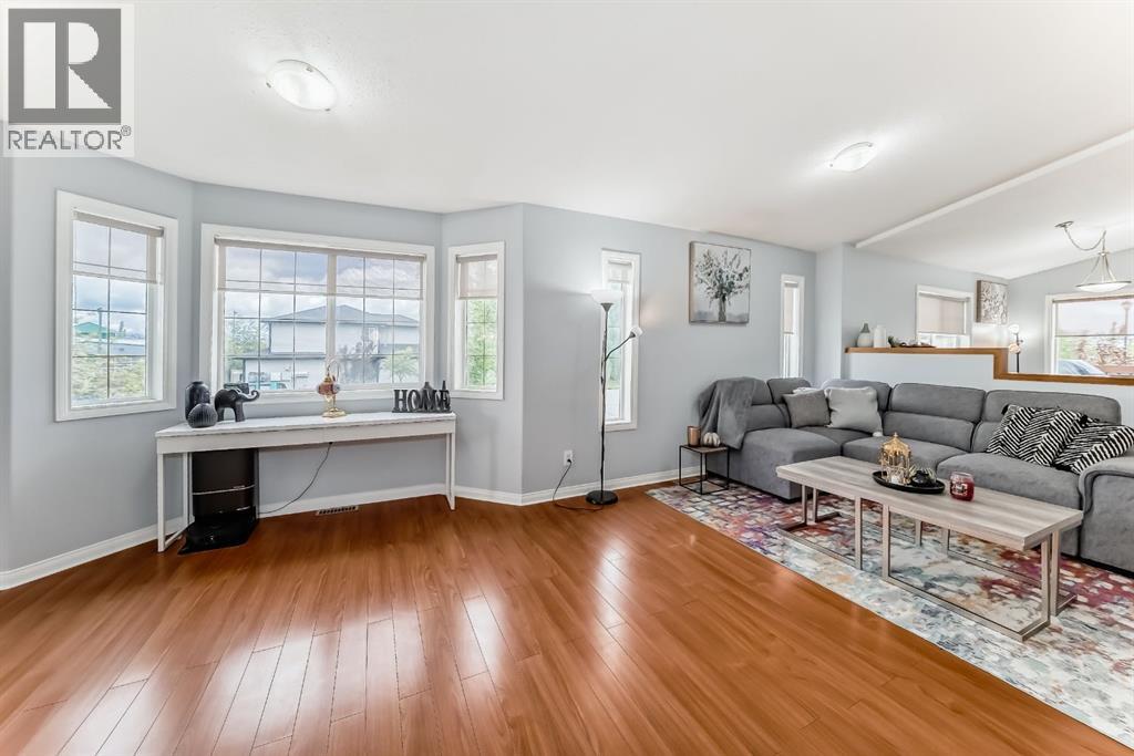 98 Canoe Square SW — photo 21