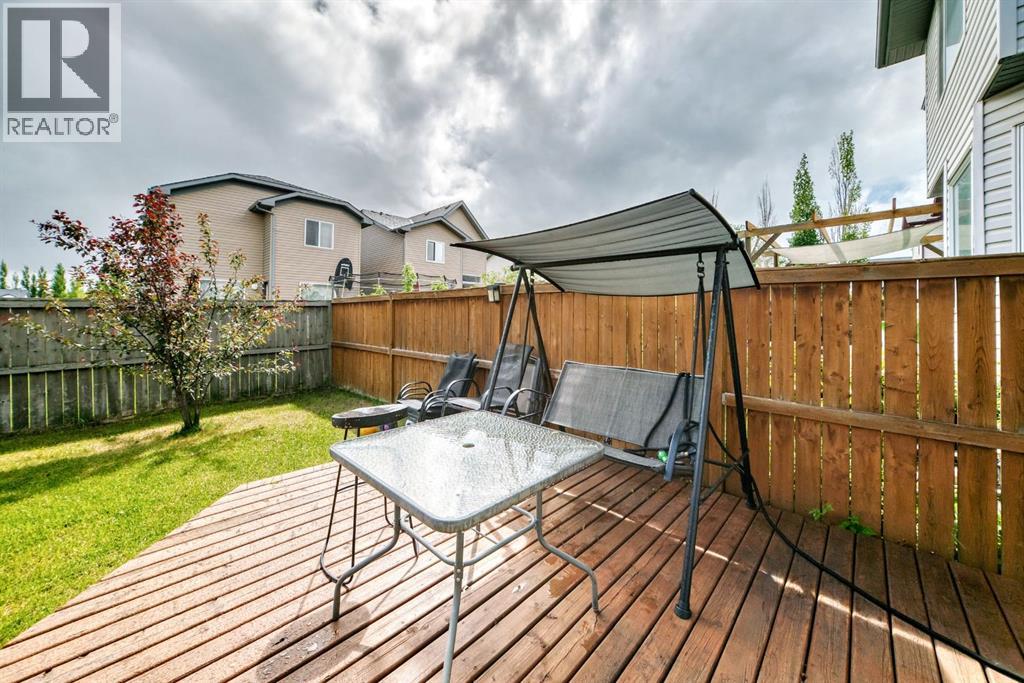 98 Canoe Square SW — photo 40