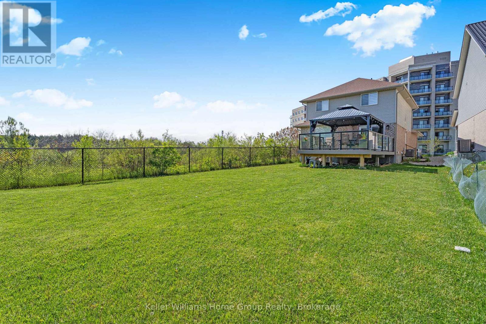 177 WATSON ROAD N - 10