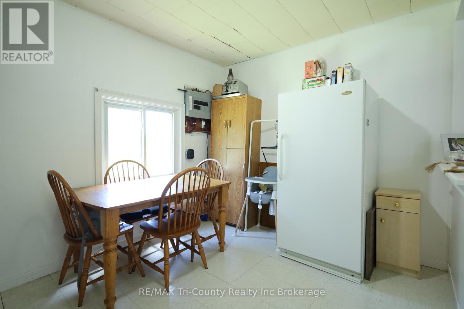 4942 59 HIGHWAY - 11