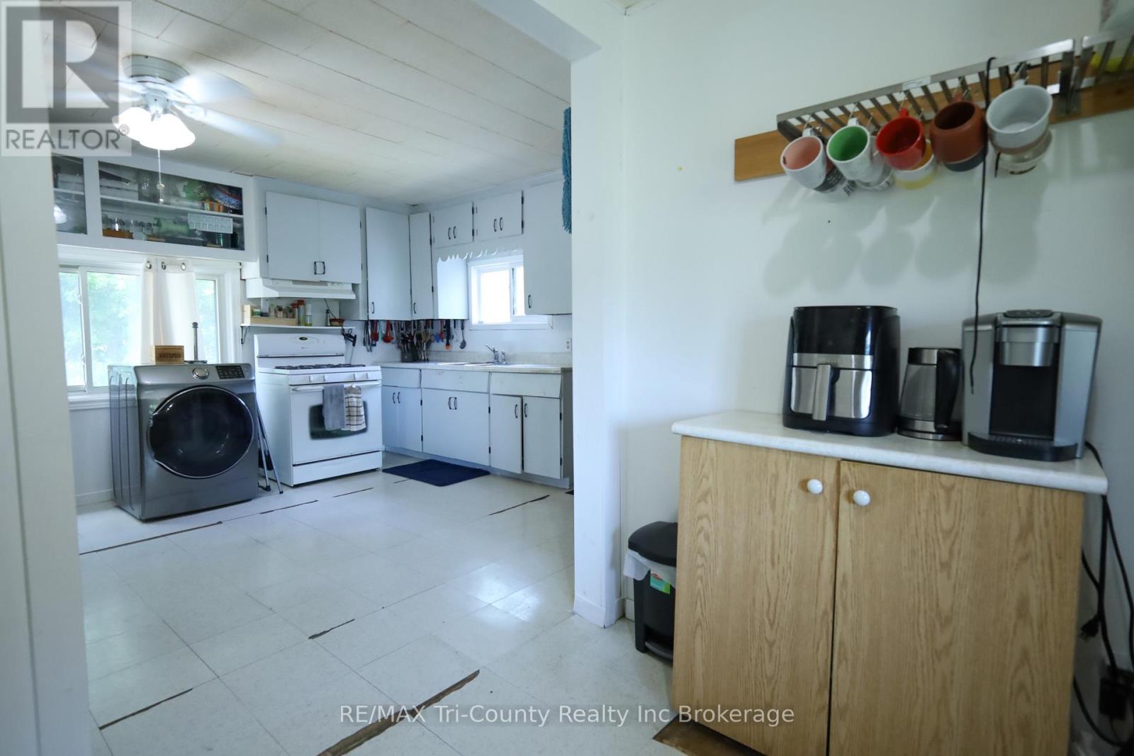 4942 59 HIGHWAY - 13