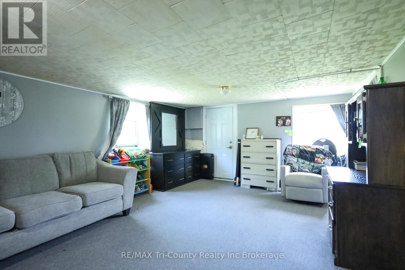 4942 59 HIGHWAY - 19