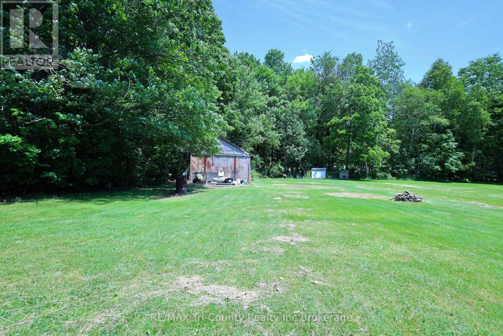 4942 59 HIGHWAY - 4