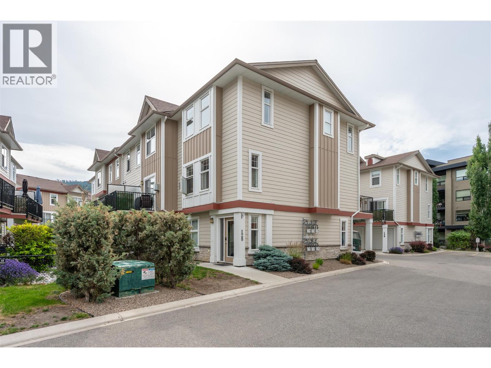 #128 3363 WILSON Street - 1