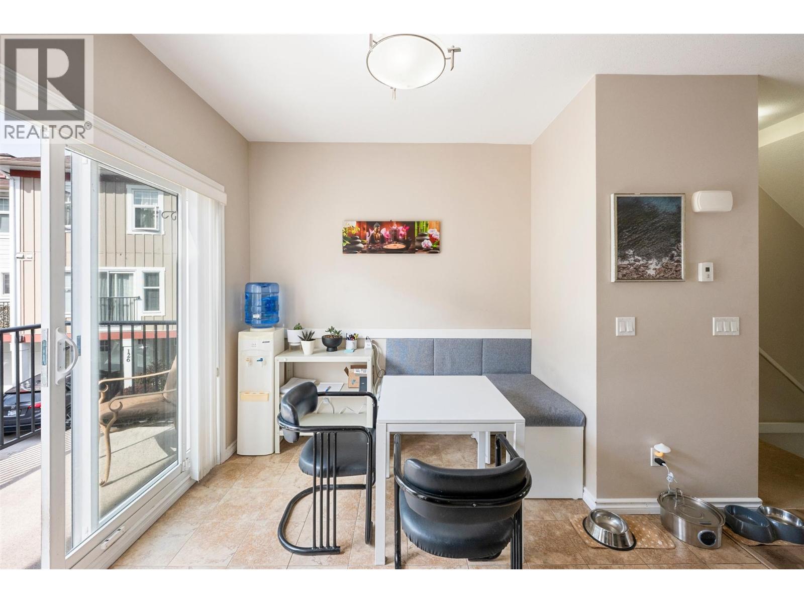 #128 3363 WILSON Street - 11