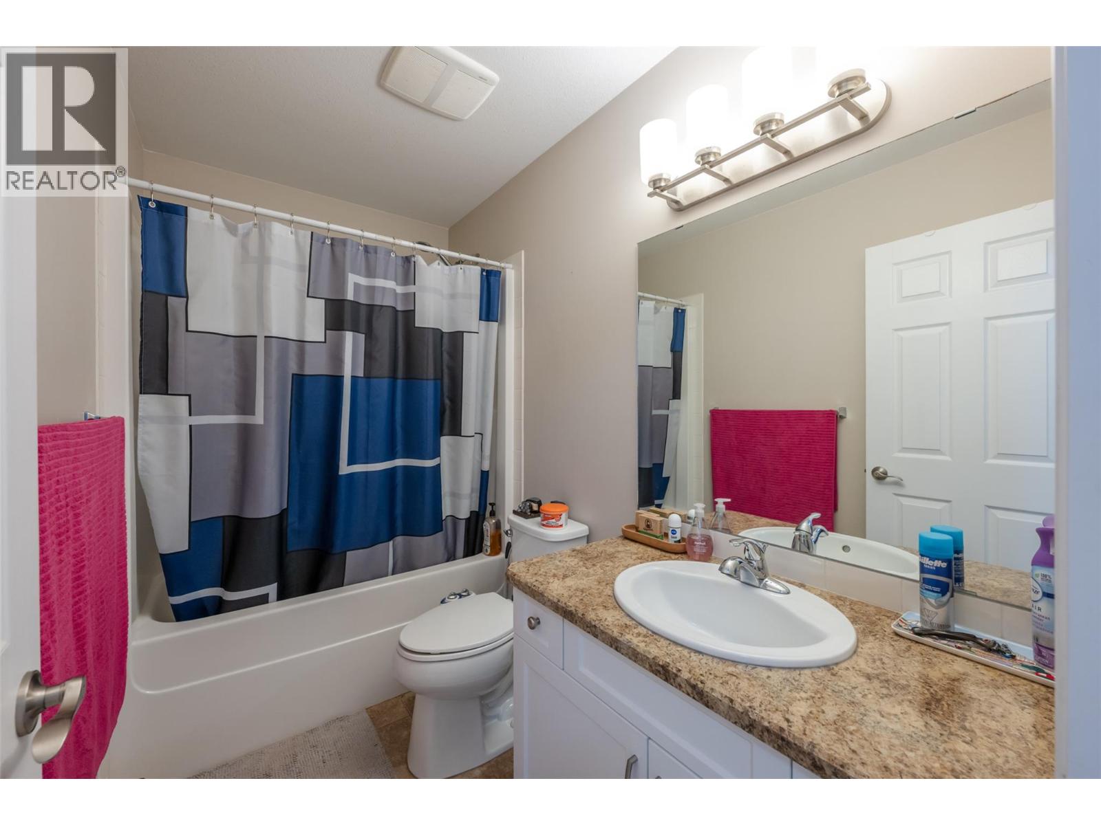 #128 3363 WILSON Street - 19
