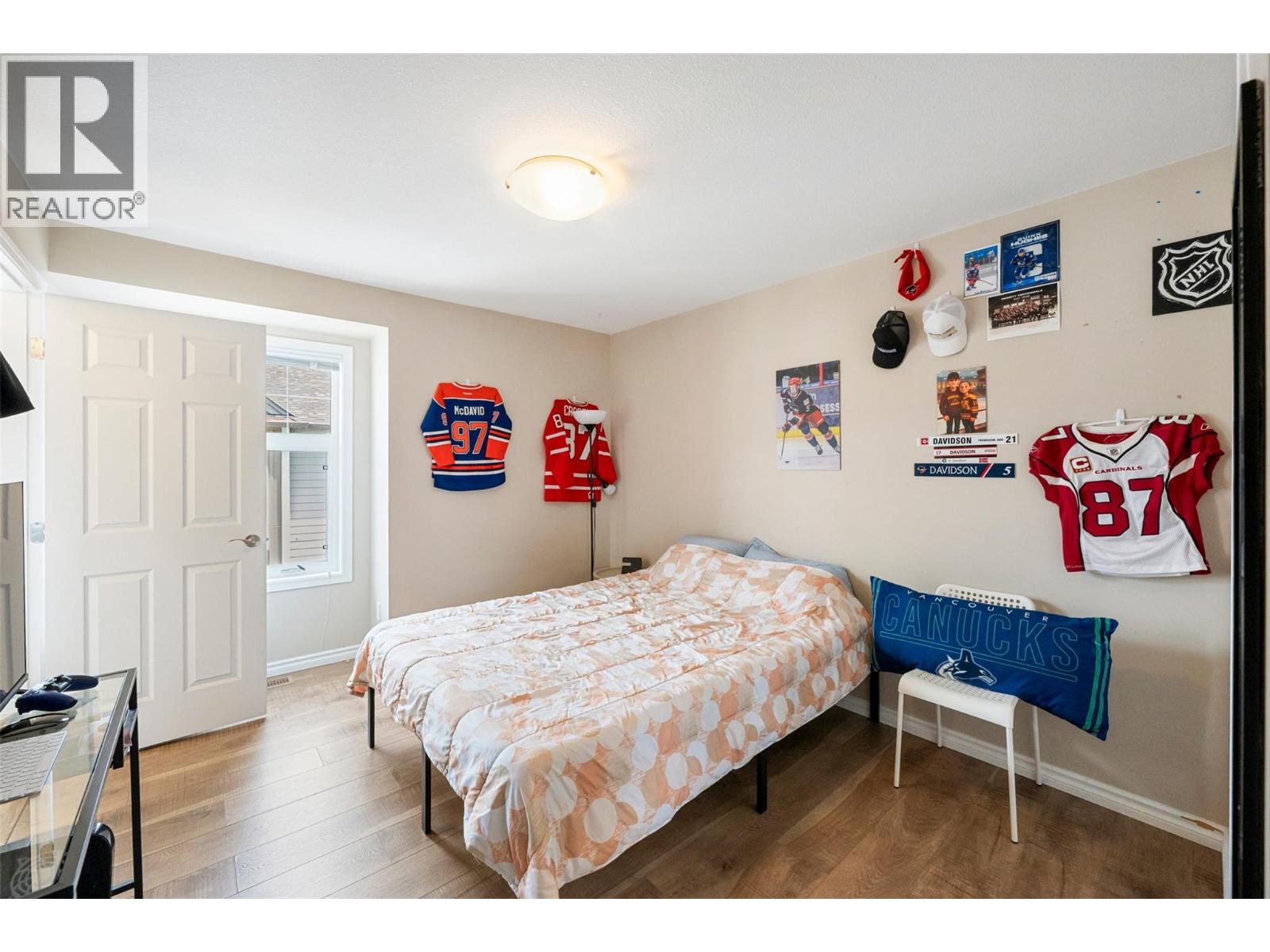 #128 3363 WILSON Street - 22