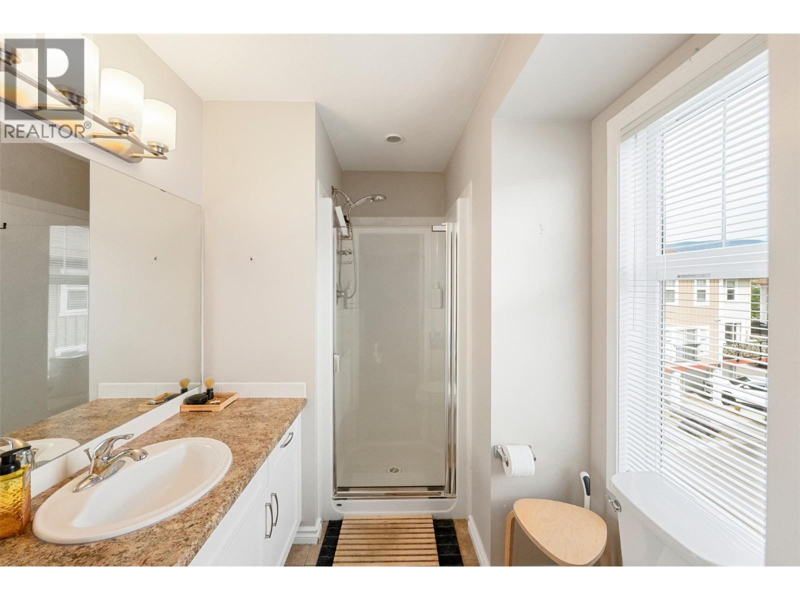 #128 3363 WILSON Street - 27