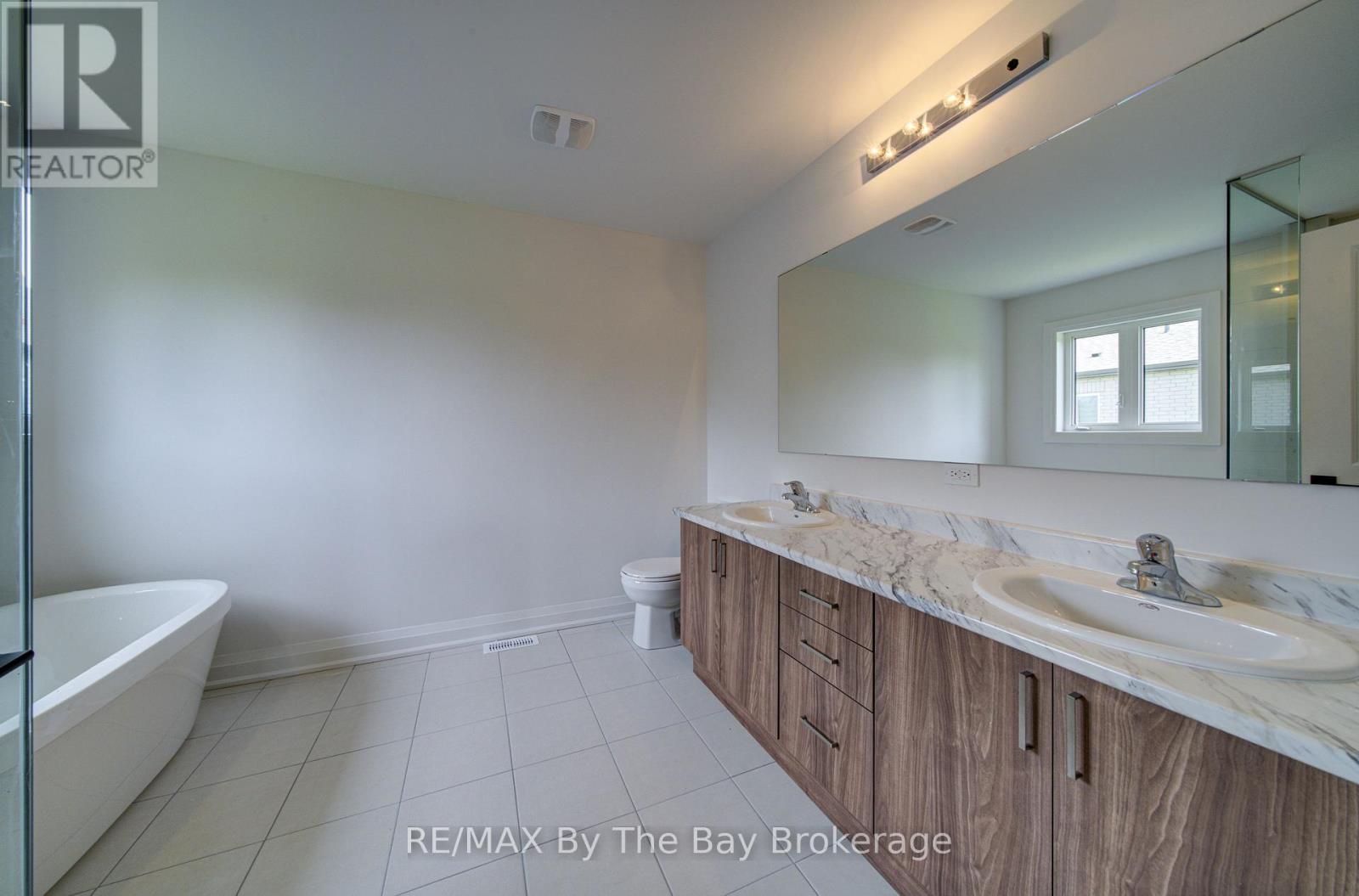 56 AMBER DRIVE - 19
