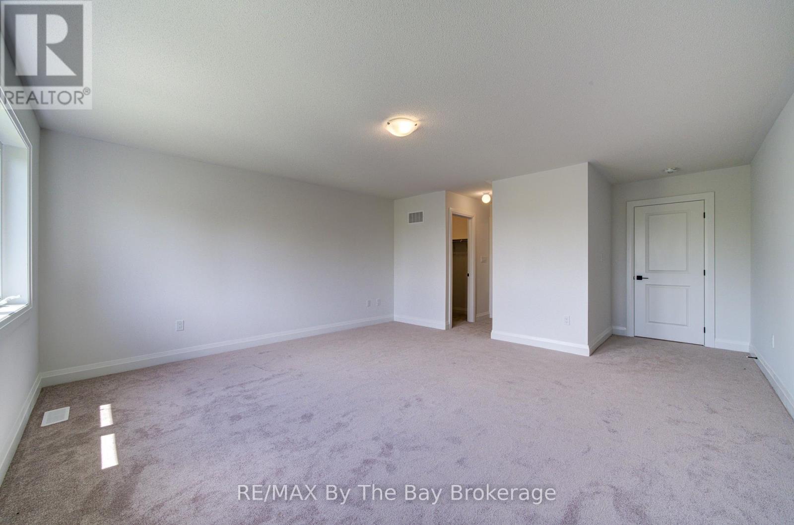 56 AMBER DRIVE - 23