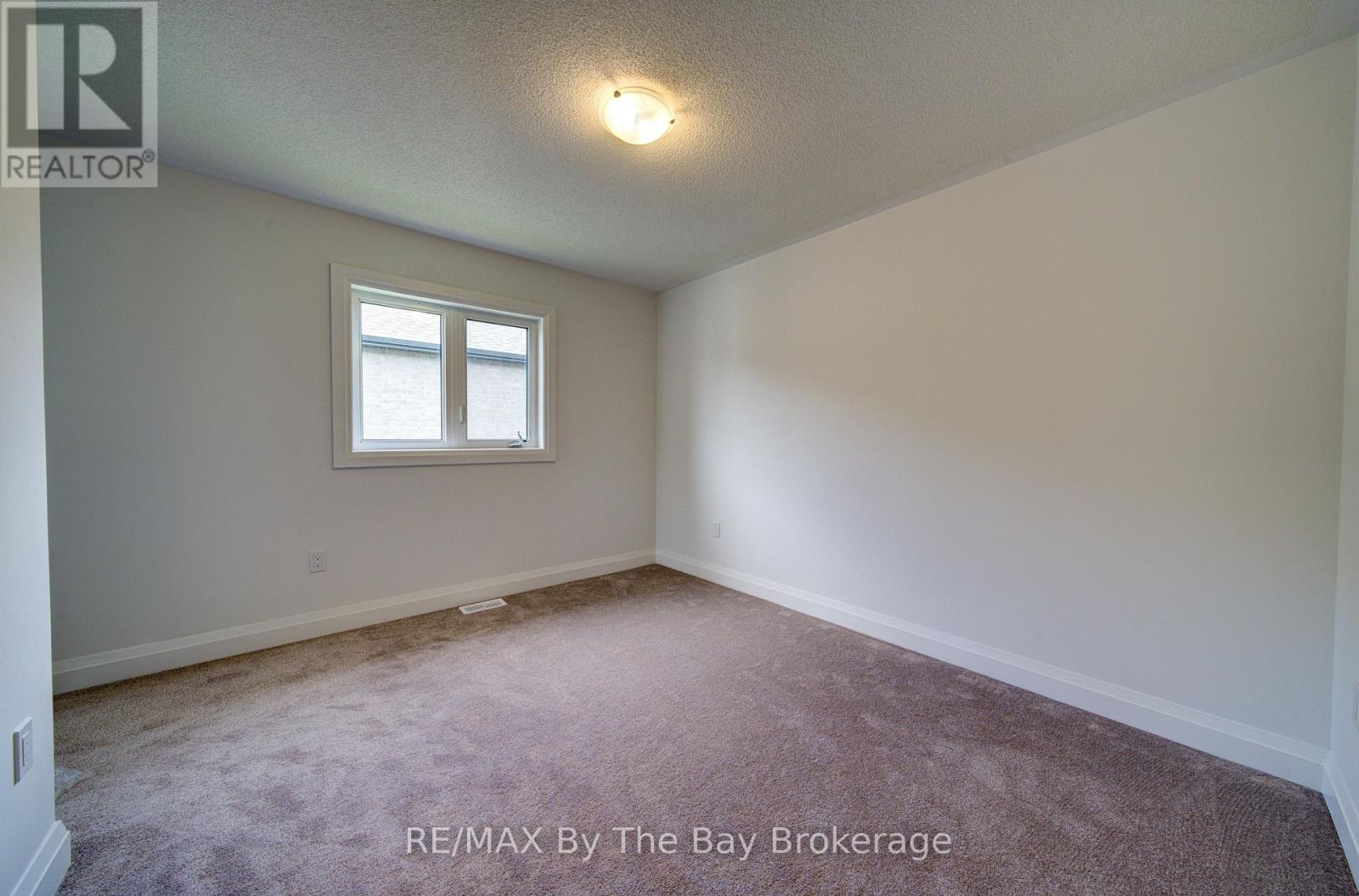 56 AMBER DRIVE - 25