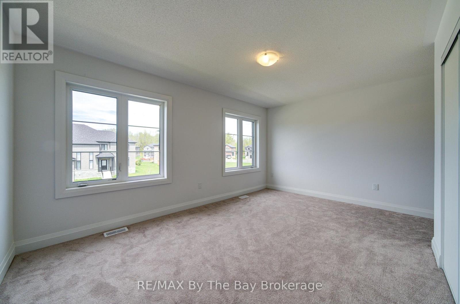 56 AMBER DRIVE - 28