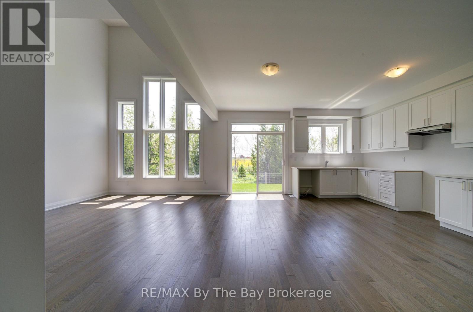 56 AMBER DRIVE - Image 8