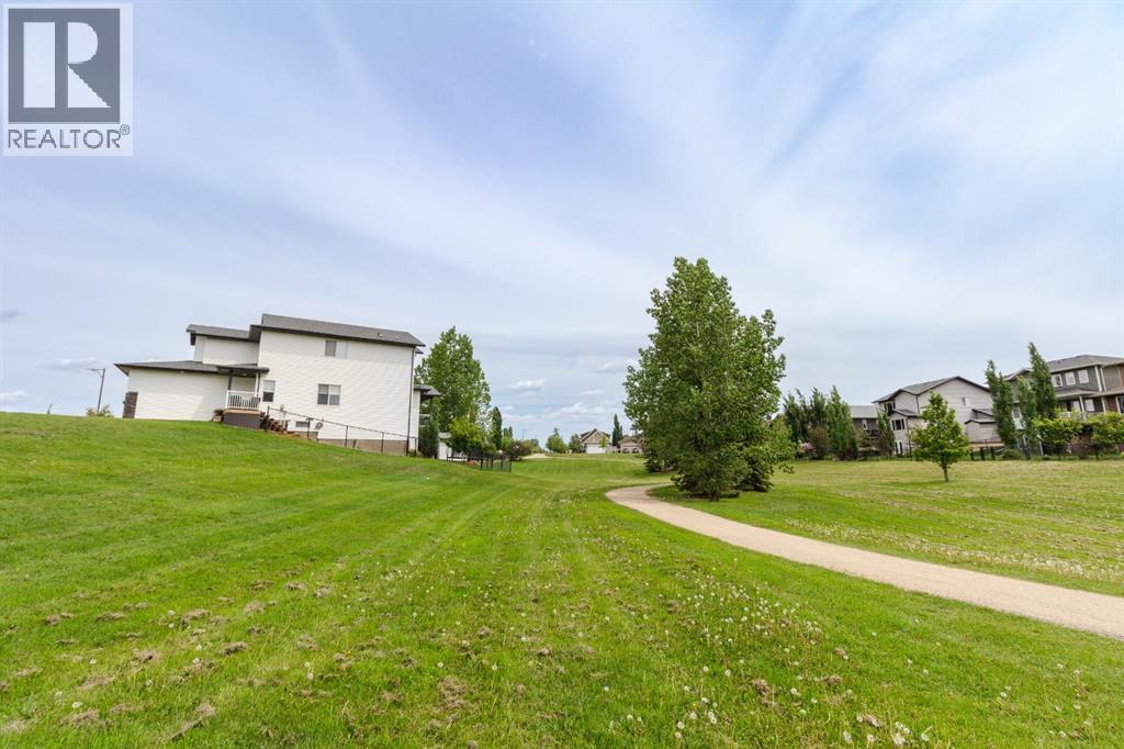 5215 35 Avenue - 47
