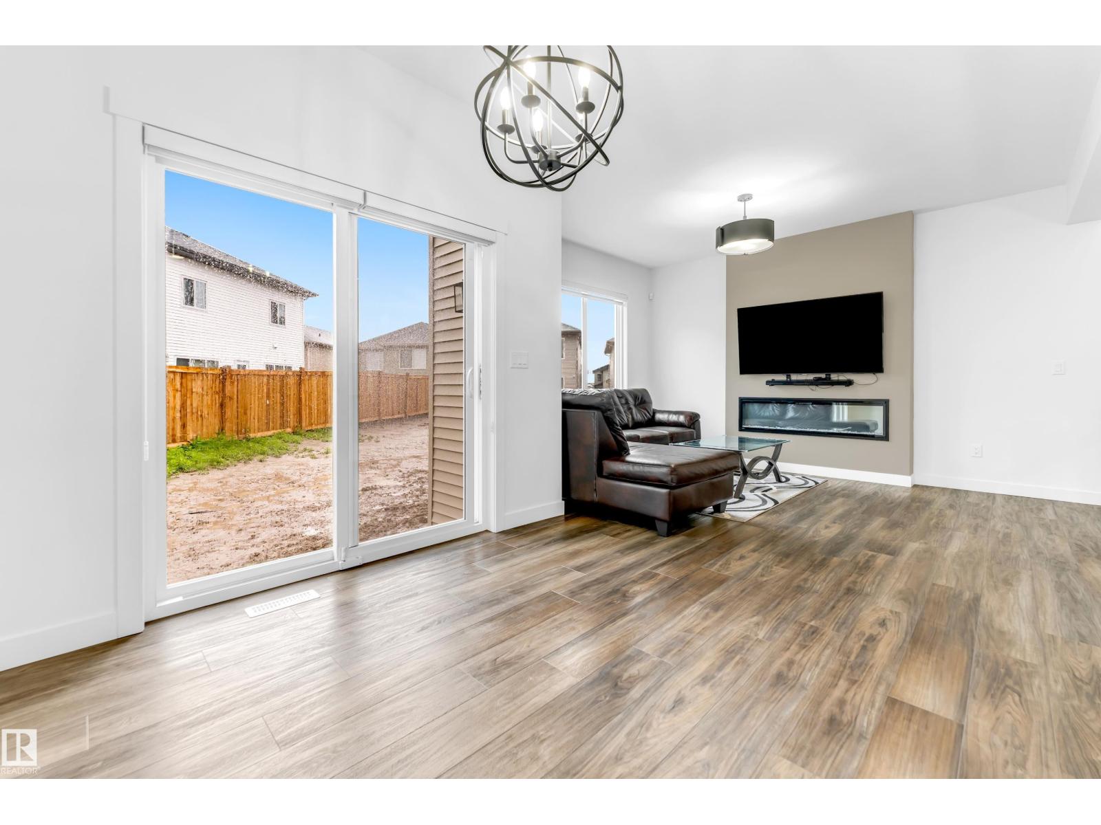 1336 11 AV NW - 24