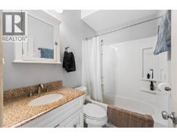 117 Kitchener St, Ladysmith, BC V9G1A7 Photo 22