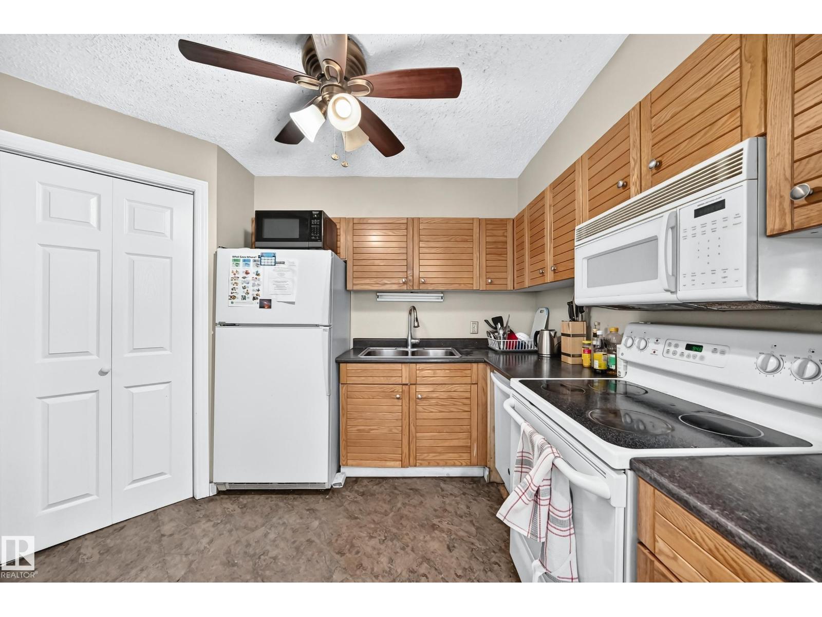 #1600 10149 SASKATCHEWAN DR NW - 11