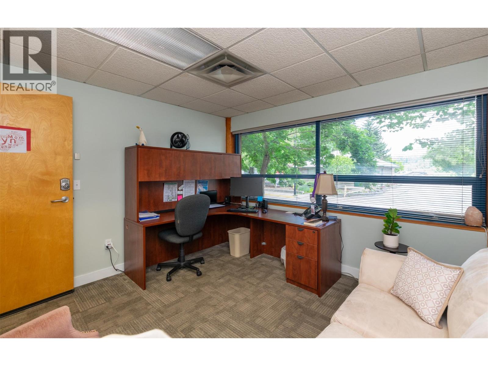  781 Marine Park Drive Northeast, Salmon Arm