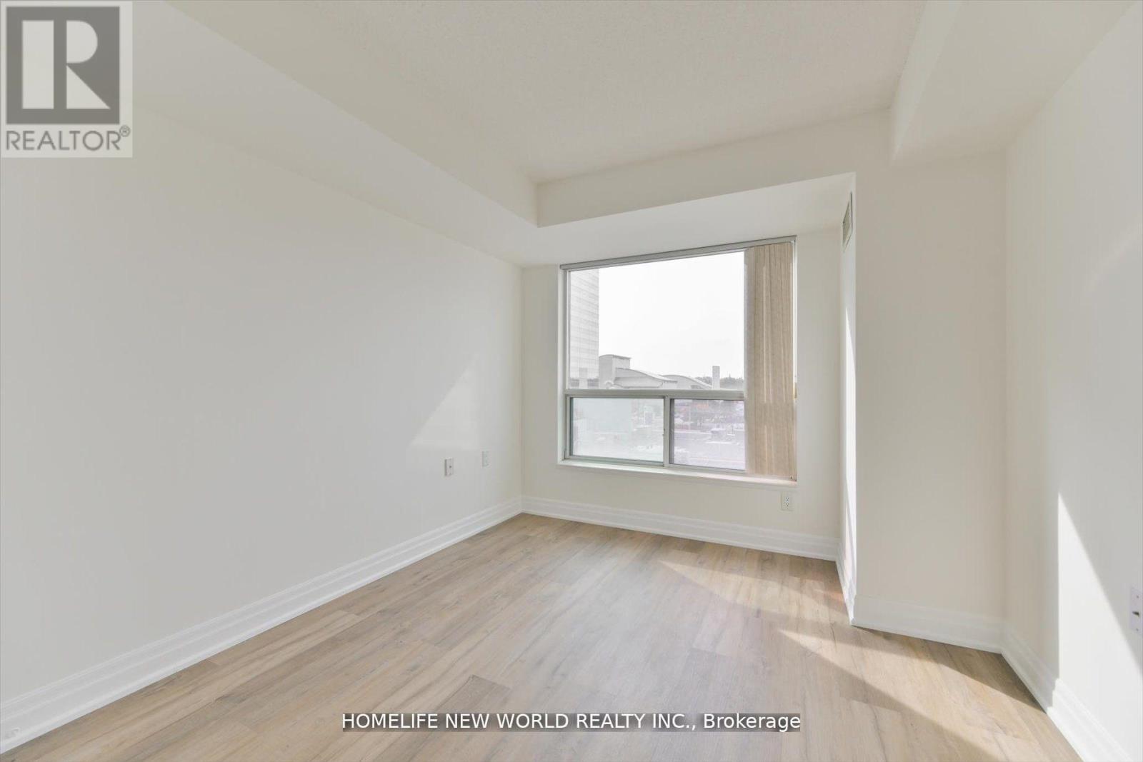 #607 21 HILLCREST AVENUE - 14