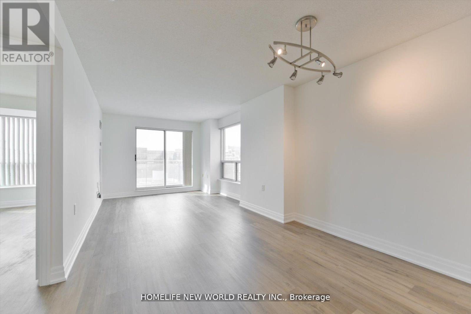 #607 21 HILLCREST AVENUE - 8