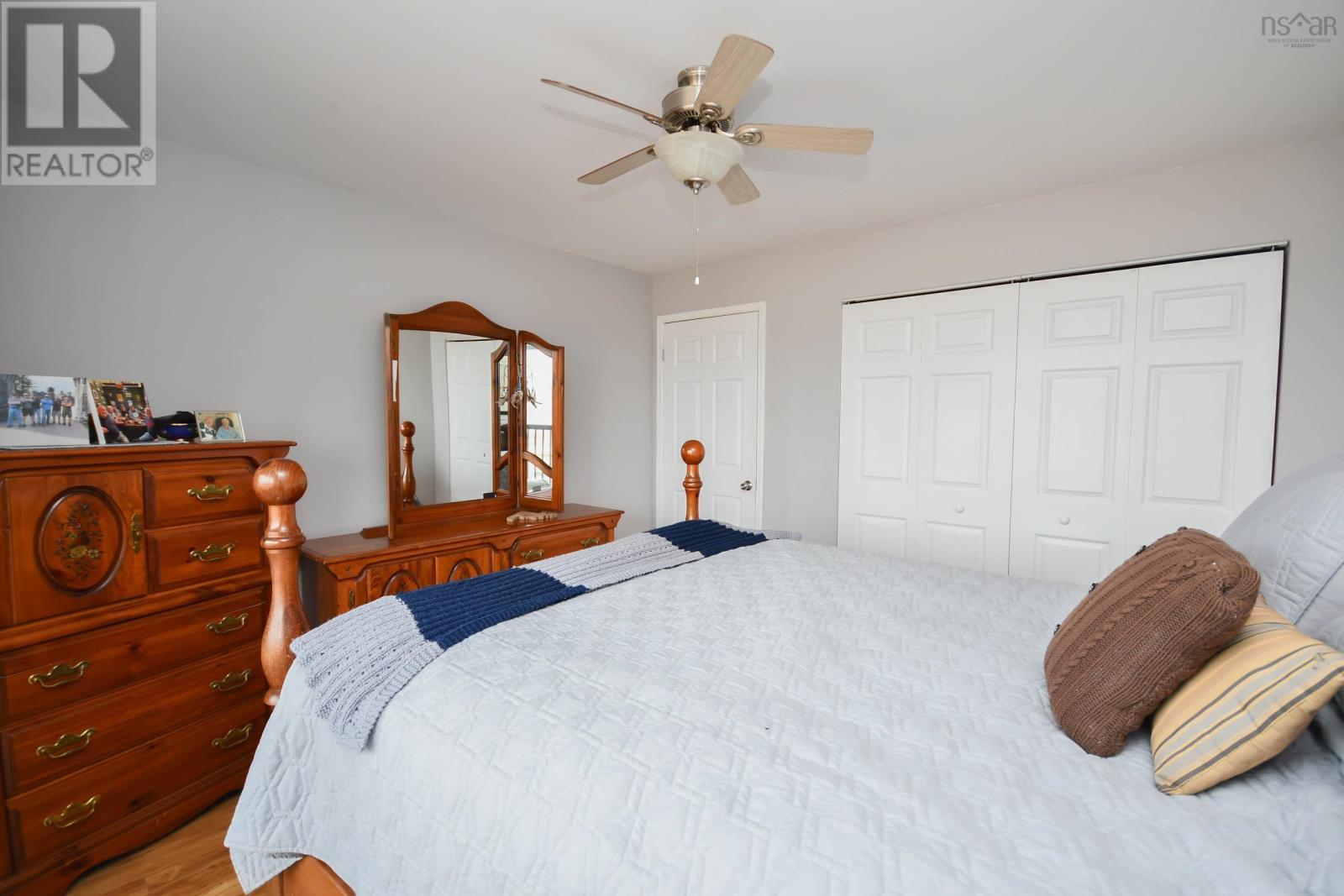 5881 Gainsborough Place - 20