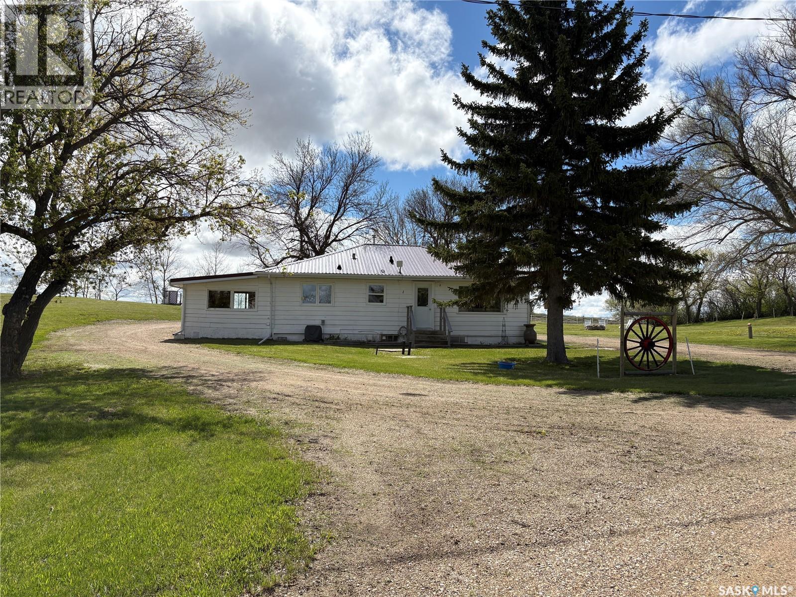 229 Calgary STREET - 1