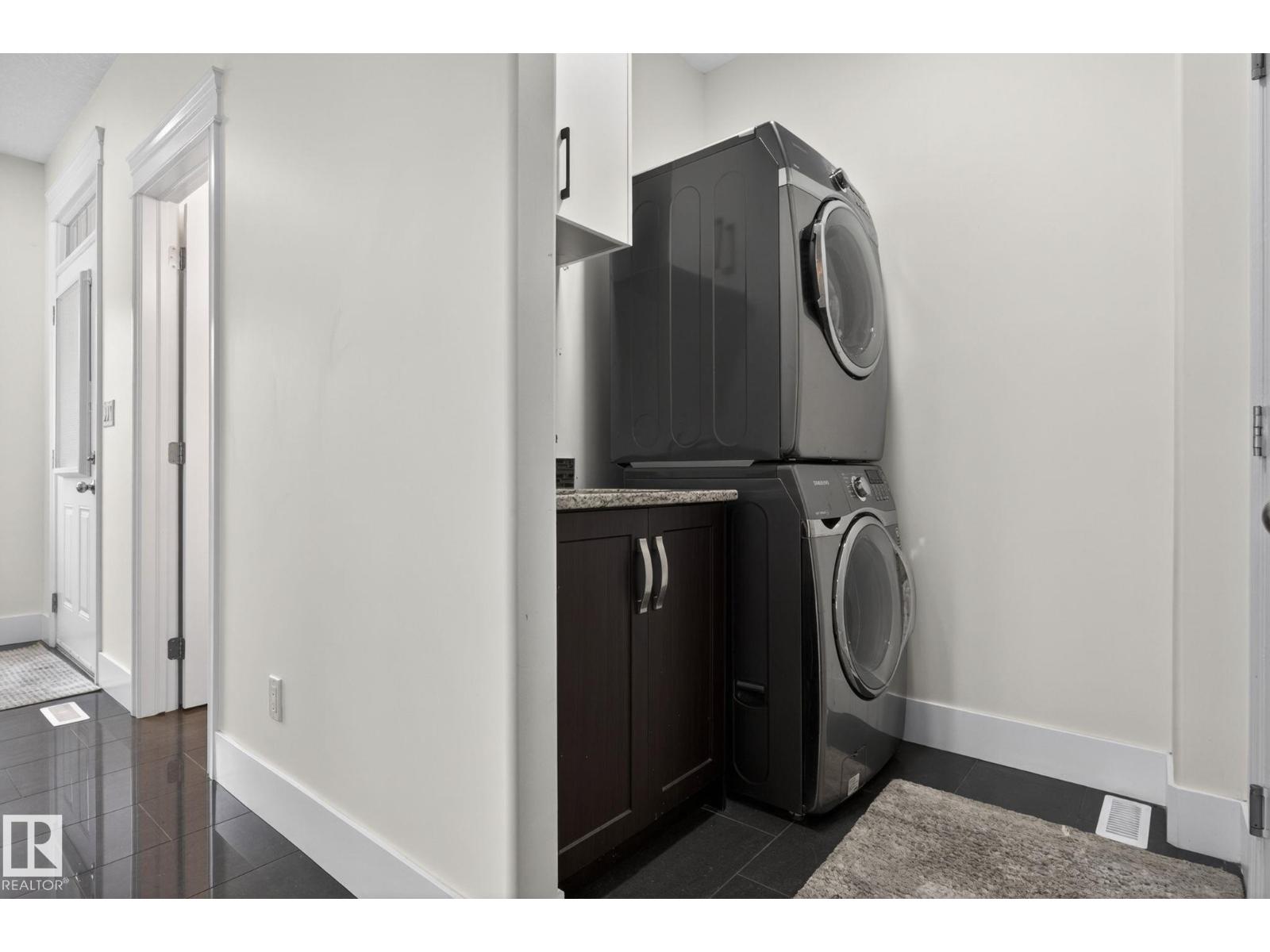 9628 221 ST NW - 10