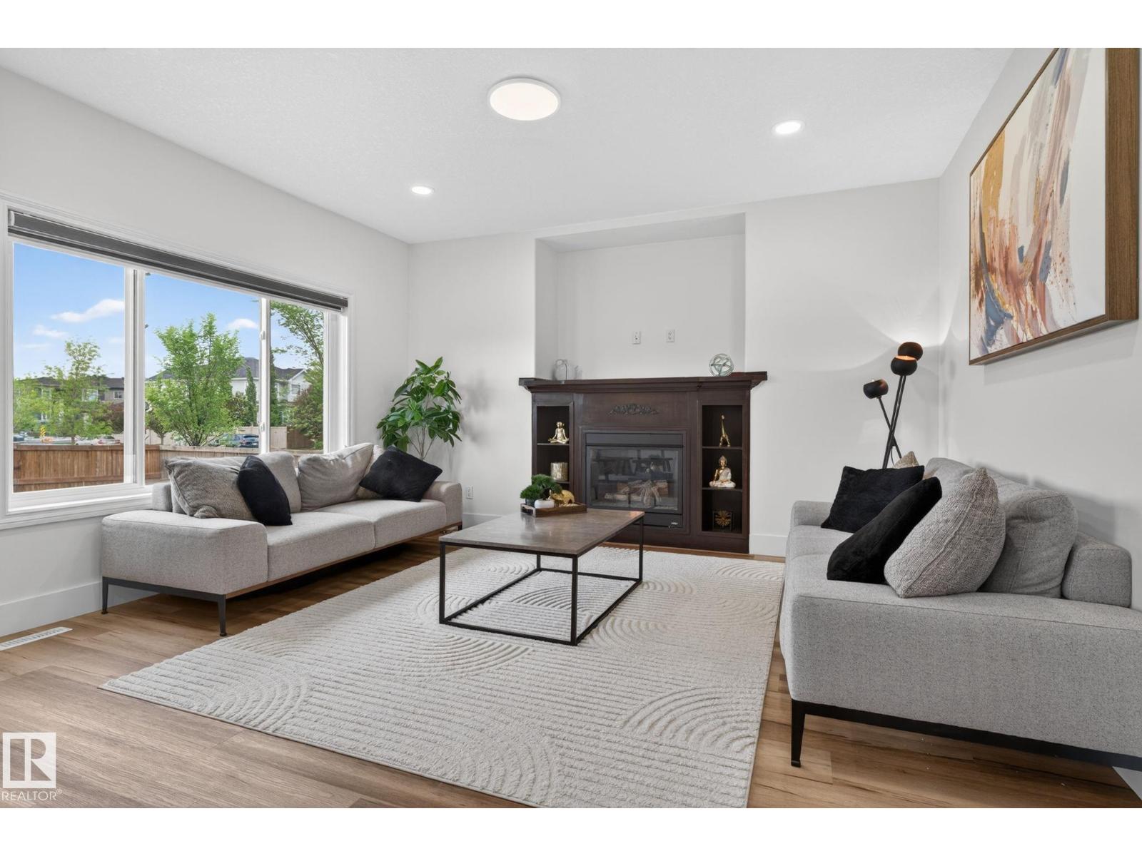 9628 221 ST NW - 18