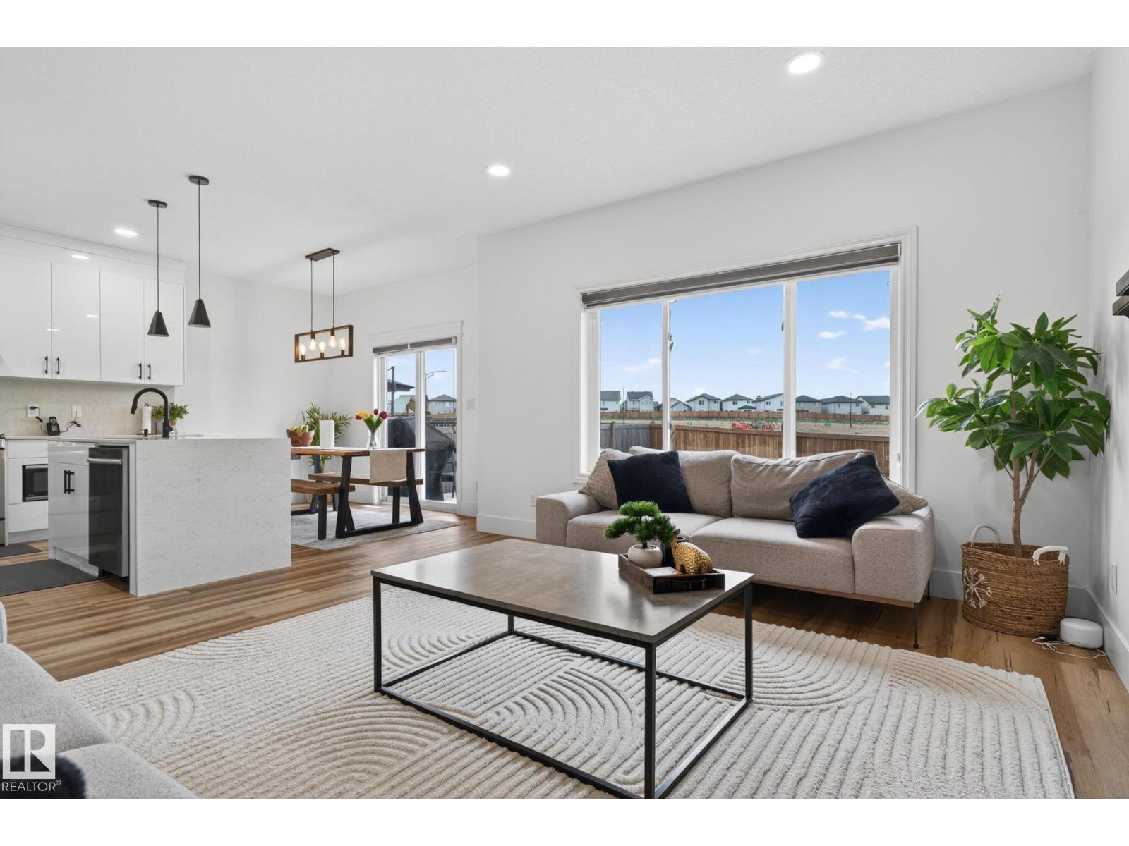 9628 221 ST NW - 23