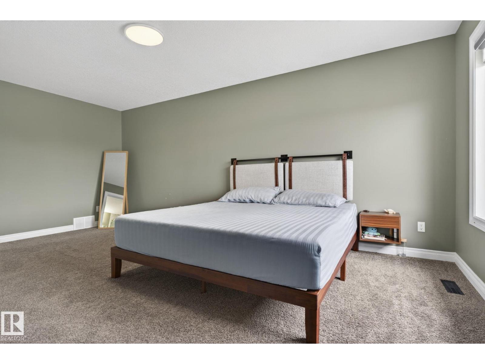 9628 221 ST NW - 31