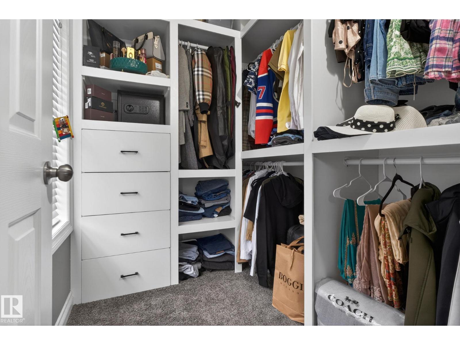 9628 221 ST NW - 33