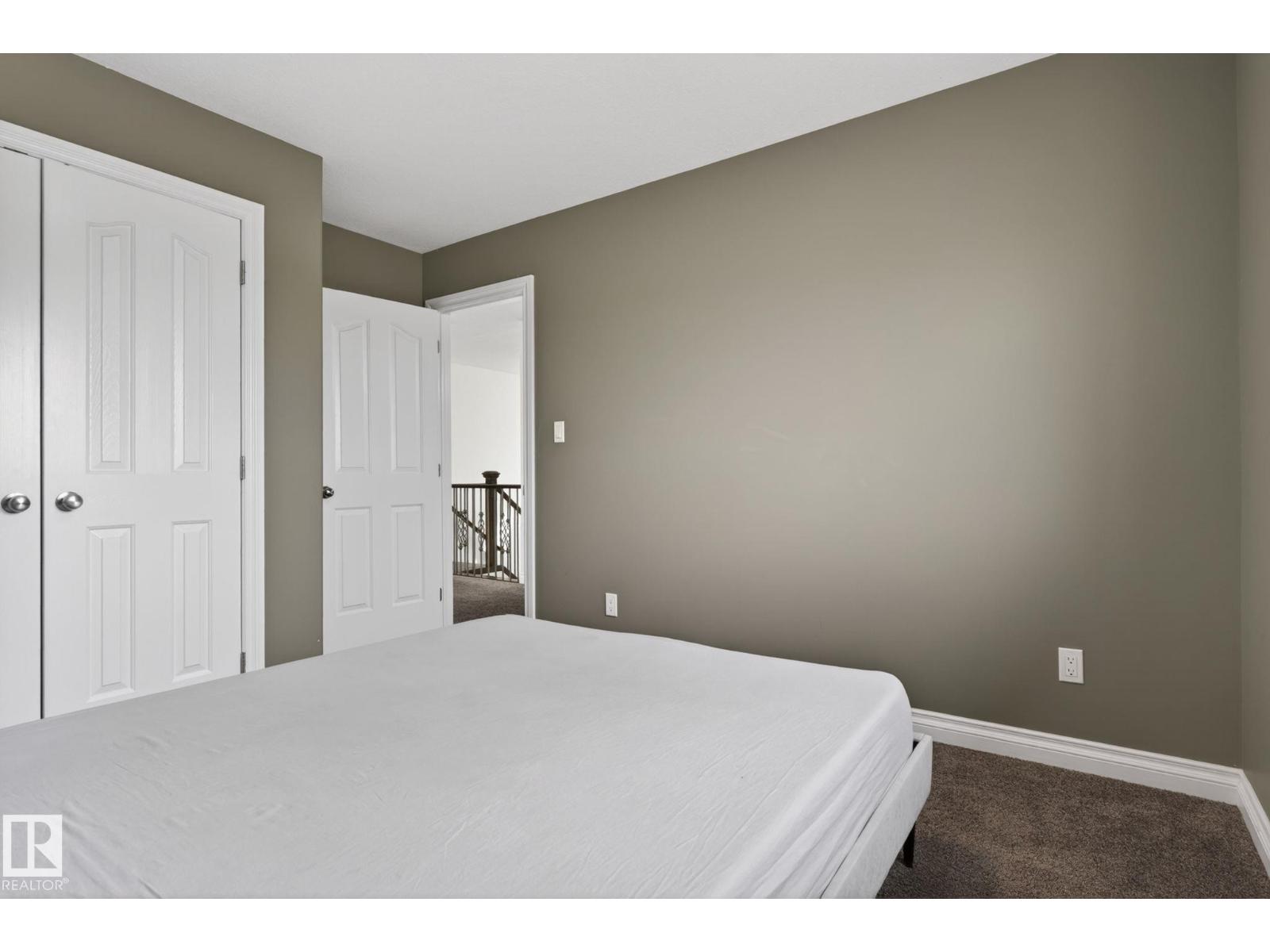 9628 221 ST NW - 47