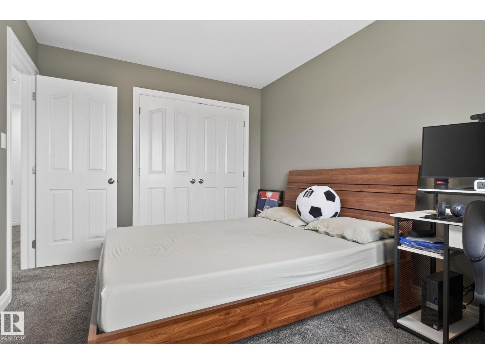 9628 221 ST NW - 49