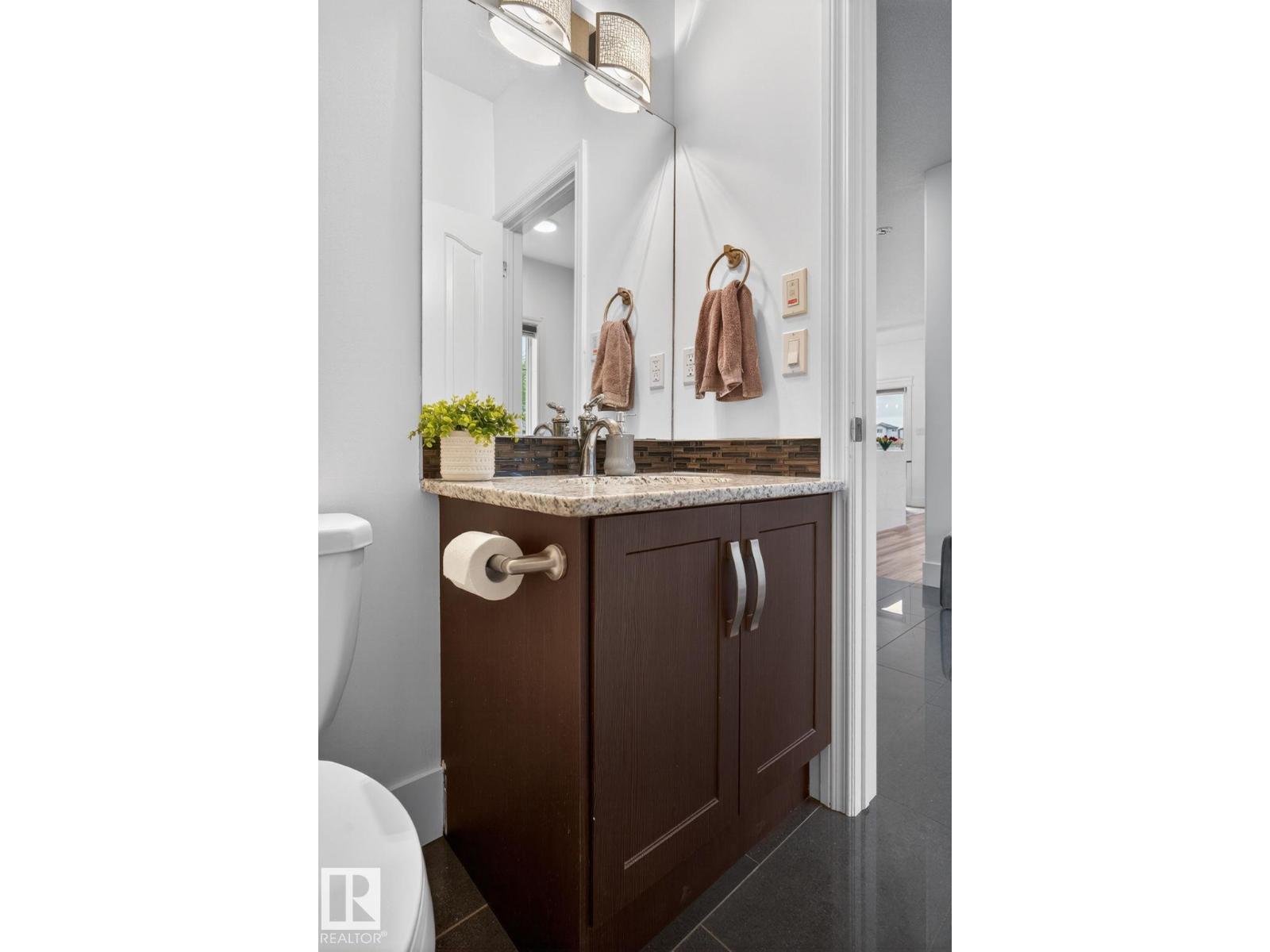 9628 221 ST NW - 9